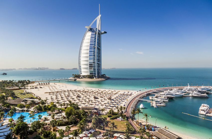 Les 7 états des Emirats Arabes Unis : découvrez la richesse et la diversité de ce pays fascinant !